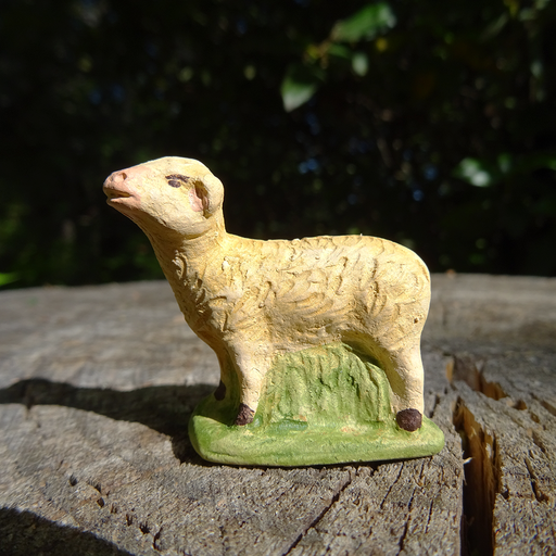 Mouton tête en l'air - 3€