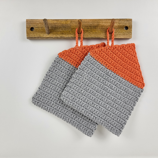 Topflappen ZWEI in Form eines Hauses