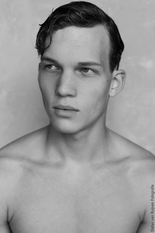 Storm Management, Stefan van Ruijven Fotografie, Model, Mannelijke model, modellenbureau, Londen, new face, fotoshoot, photoshoot, The Portfolio Studio, studio in het centrum van Leiden, Fotograaf, Model & Casting Shoots, Photographer, Modelfotograaf