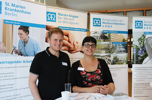 Pflegekräfte beim Tag der Handhygiene im St. Marien-Krankenhaus Berlin Lankwitz