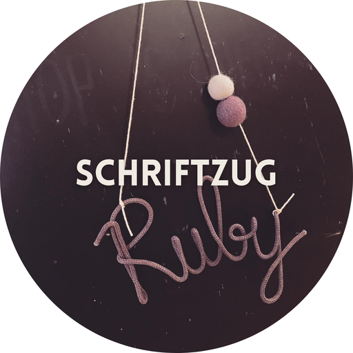 Ein Schriftzug mit Namen als tolle Kinderzimmerdekoration