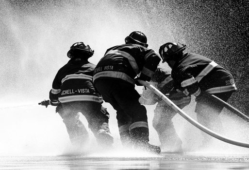 Fire fighters Picture from Pixabay.com