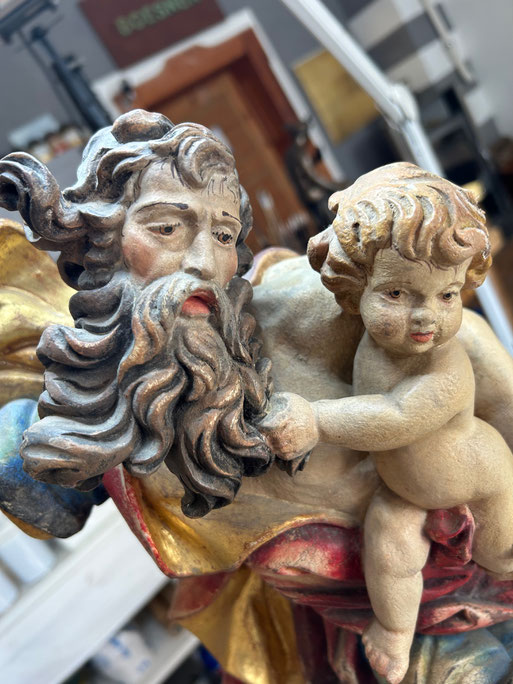 R.C. von Aufwind Restaurierung einer Madonna Atelier Aufwind in Freienried