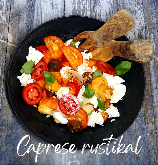 Tomaten, Mozzarella und Basilikum