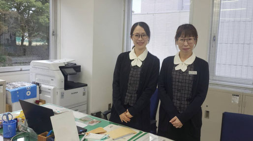 ※객실관리실 친절한 일본인 직원의 안내를 받아서 입실합니다. 직원들이 객실까지 안내하고 객실내부의 Wifi, 드럼세탁건조기, 가전가구와 주방도구 등을 설명드립니다.