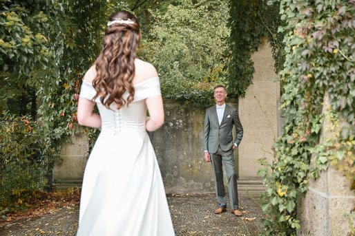 Paarbilder Standesamt Hochzeitsfotograf Berlin Hochzeit im Herbst www.studio-tow-7.de