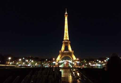 Paris at night, danger, safety