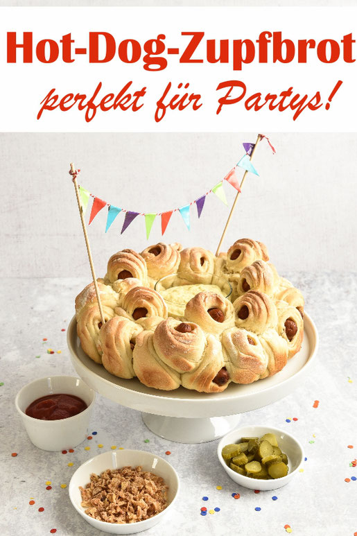 Perfektes herzhaftes Party-Food: Hot Dog Zupfbrot, für Geburtstag, Sommerfest, Buffet, Fasching etc., aus selbst gemachtem Pizzateig mit Mini-Würstchen, vegetarisch, vegan machbar, z.B. aus dem Thermomix, einfach zu machen