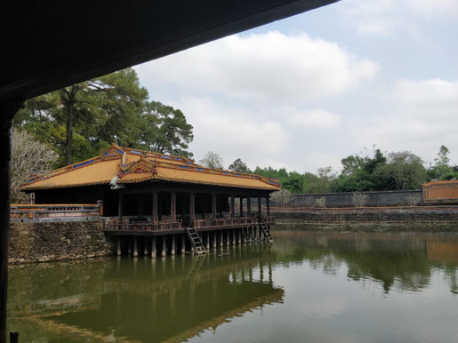 Le pavillon de la réflexion