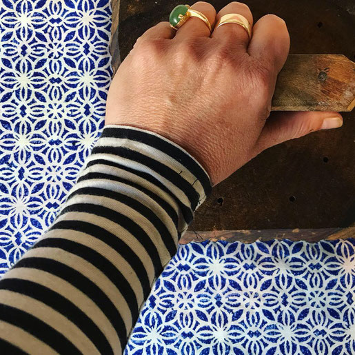 Kreative Blockprint-Kurse in Wädenswil, Schweiz: Erfahre die authentische Blockprint-Technik mit Stempeln, die in Wädenswil entworfen und in Indien gefertigt wurden.