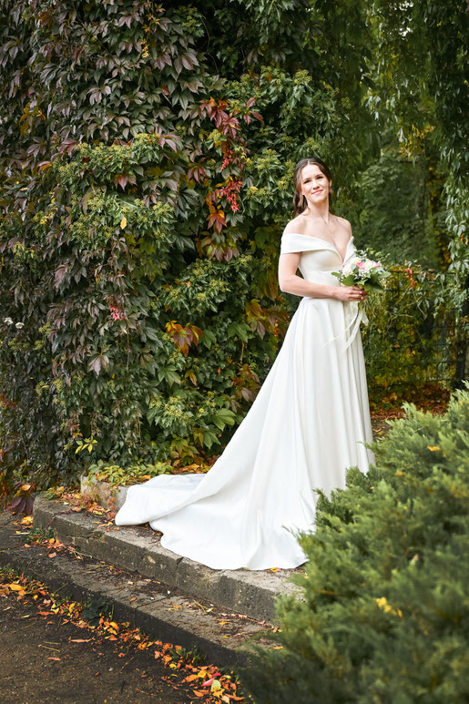 Braut Hochzeitsfotograf Berlin im Rosengarten Berlin Hochzeit im Herbst www.studio-tow-7.de