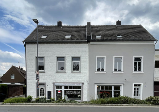 Unser Bestattungshaus Unendlichkeit Bergisch Gladbach, Bestatter, Bestattungshaus Moitzfeld, würdevolle und exklusive Bestattungen im Raum Köln, Bonn, Leverkusen, Bensberg, Kürten, Oberberg, Bestattungsvorsorge, 