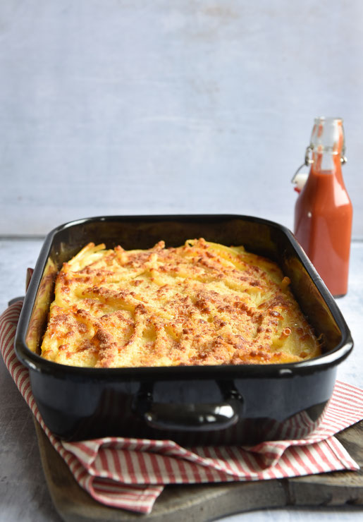 Omis Makkaroni Auflauf mit Brösel-Kruste
