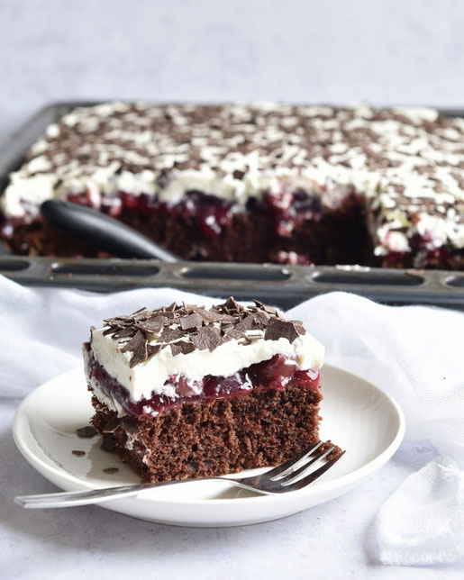 Schwarzwälder Kirschtorte als Blechkuchen auch vegan möglich
