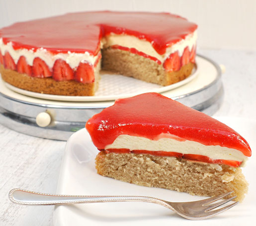Erdbeer Sahne Torte wie Solero Torte nur mit Erdbeeren aus dem Thermomix auch vegan möglich
