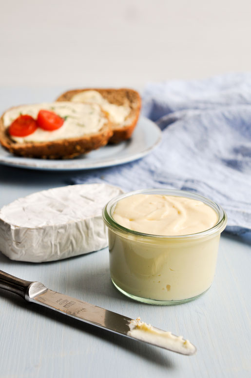 Camembertcreme selbst gemacht Camembert als Streichkäse Streichcreme fürs Frühstück