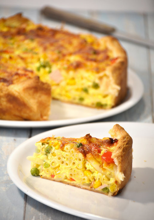 Makkaroni Torte, sehr lecker, für Gäste, zum Brunch, Mittags oder Abends schmeckt Kindern, schnell und einfach zu machen