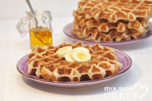 Bananenbrot Waffeln aus dem belgischen Waffeleisen fluffig lecker bananig vegan möglich Thermomix Rezept