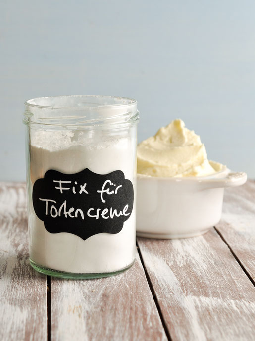 Tortencreme kann man mit diesem Fixpulver ganz einfach selber machen