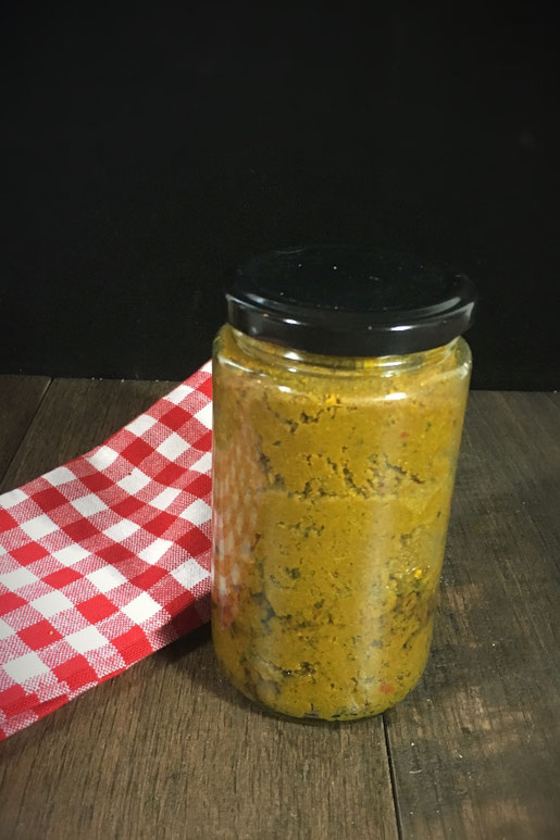 gelbe Currypaste selbst gemacht im Thermomix für Thai Curry Gerichte