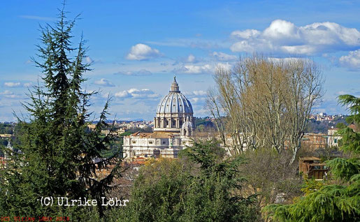 Petersdom, von der Piazzale Garibaldi aus gesehen