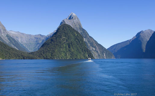 Milford Sound mit Mitre Peak