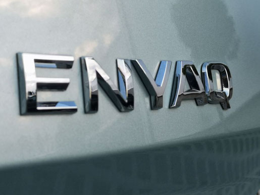 Skoda ENYAQ iV 80 - Detailaufnahme Logo