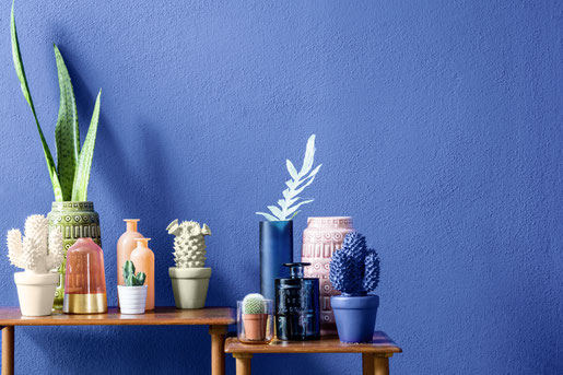 Blau ist eine der Trendfarben 2017. Foto: djd/CAPAROL Farben Lacke Bautenschutz GmbH