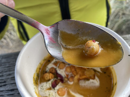 Suppe, Löffel, Lipstick