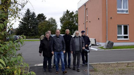 Der innerhalb nur einer Woche geschaffene direkte und barrierefreie Zugang spart einen halben Kilometer Umweg zum Friedhof und ins Breiniger Geschäftszentrum. Foto: D. Müller