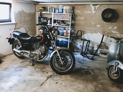 yamaha xv750 se 5g5 cafe racer basis projekt custom umbau rennen kult auspuff heckrahmen lenker sitzbank tank felgen stoßdämpfer motor