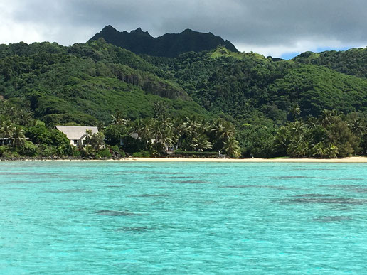 Rarotonga scenery from the lagoon, Muri lagoon