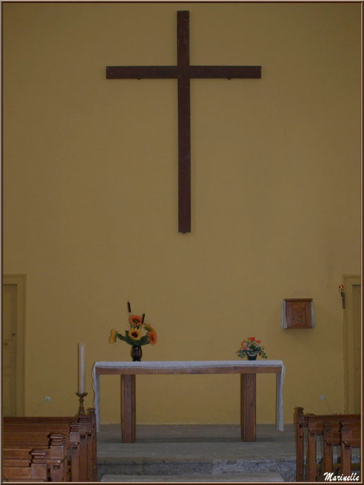 Autel de l'église Saint Laurent, village d'Aas, Vallée d'Ossau (64)