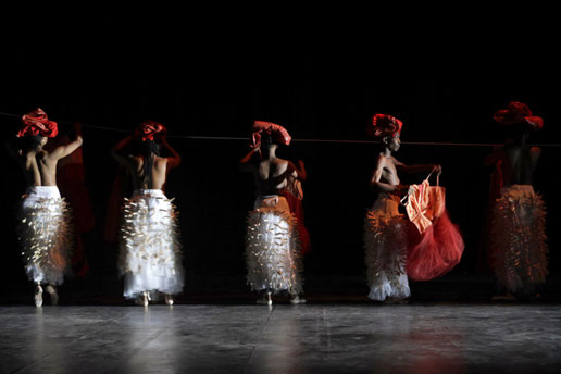 Hatched Ensemble | Kritik | Volkstheater Wien