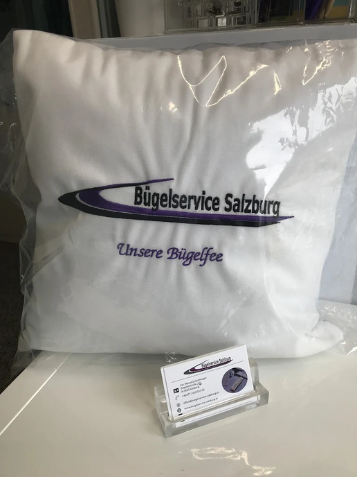Zierpolster mit der Aufschrift bügelservice Salzburg