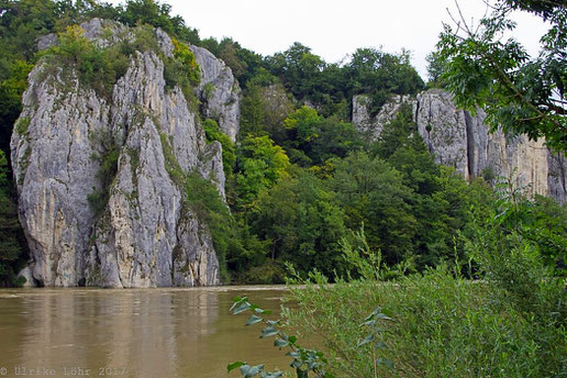 Blick von der Anlegestelle Kloster Weltenburg in Richtung des Donaudurchbruchs