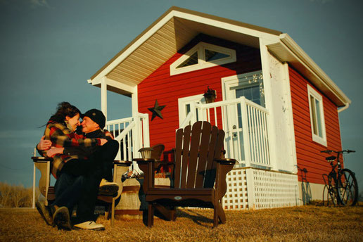 Long-distance relationships, corona, travel bans, cabin, Canada