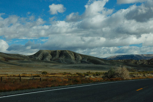 Highway von Cody in die Bighorn Mountains