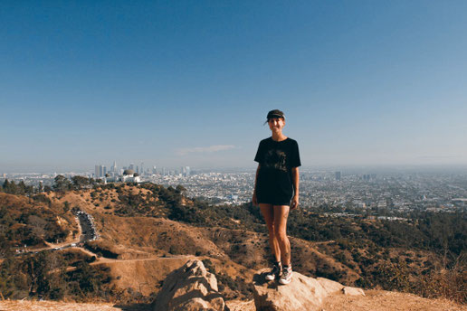 Hollywood Hills, Blick auf Los Angeles und Griffith Observatorium, Lonelyroadlover