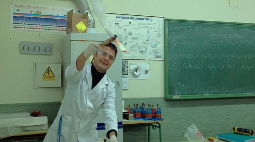 Durante las prácticas del Máster en Formación del Profesorado (2013) en el mismo centro en el que estudié: el IES El Espinillo.