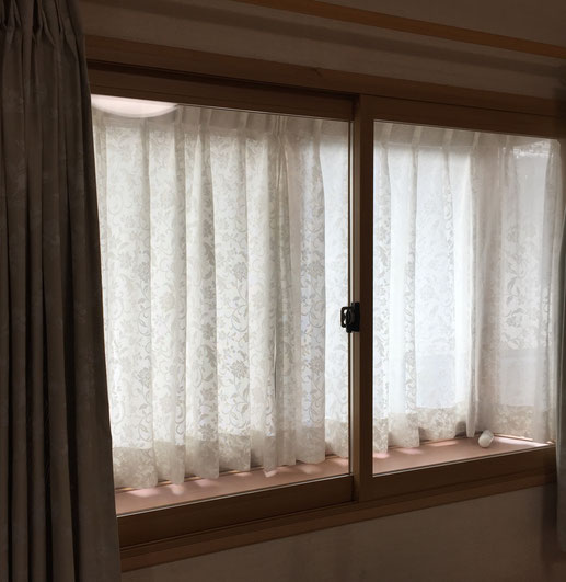 寝室の結露でお悩みの方必見 結露防止には二重窓の施工が効果的 Madoカラリフォーム