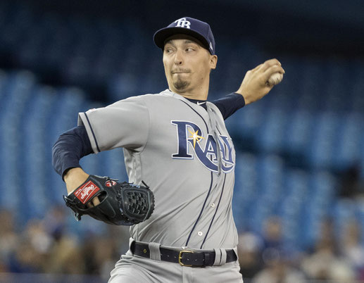 Nella foto Blake Snell (Fred Thornhill / Canadian Press via AP)