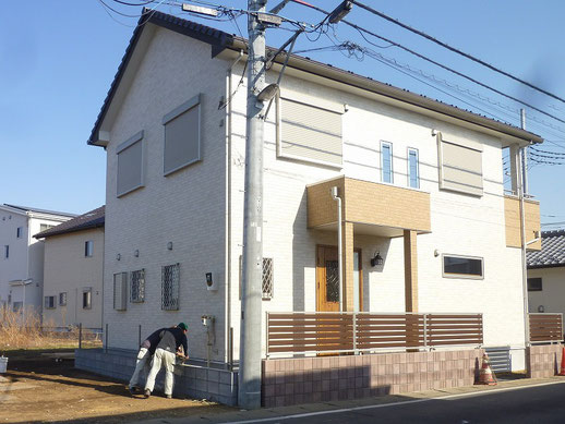 木造住宅２階建て　５LDKロフト付