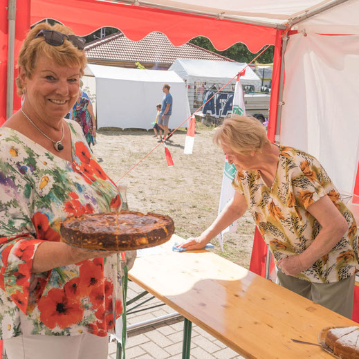 Wie immer dabei: Das traditionelle Kuchenbufett der Volkssolidaritä