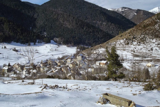 Village de Comus en hiver - Pyrénées Audoises
