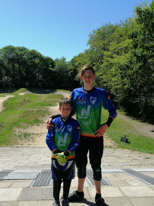Freuen sich auf die BMX-Weltmeisterschaft in Belgien: Erik Kückens (links) und Sebastian Drees von den Phönix-Racern.