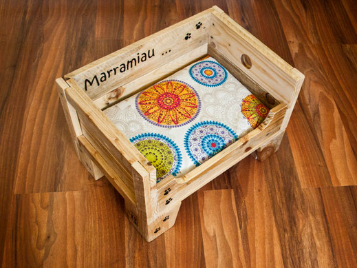 Cama para gatos Momo. Repuntomadera.