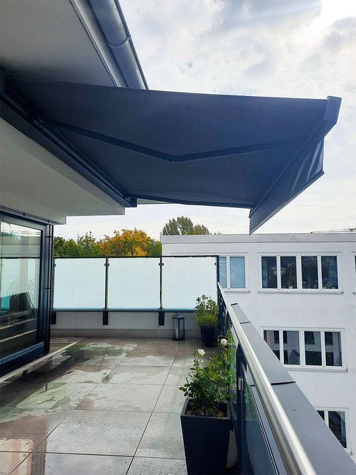 Markise mit Volantrollo in Deggendorf in Niederbayern