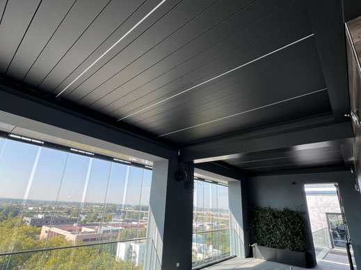 Terrassendach, Lamellendach Brustor B200XL im KARL Turm, Deggendorf