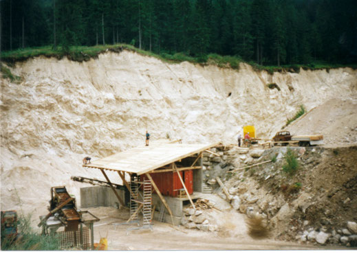 Kiesgrube Bischofswiesen, Fa. Bernhard Heitauer, Geschichte, Wiederaufnahme Kiesabbau, Materialaufbereitung, heimisch & fair